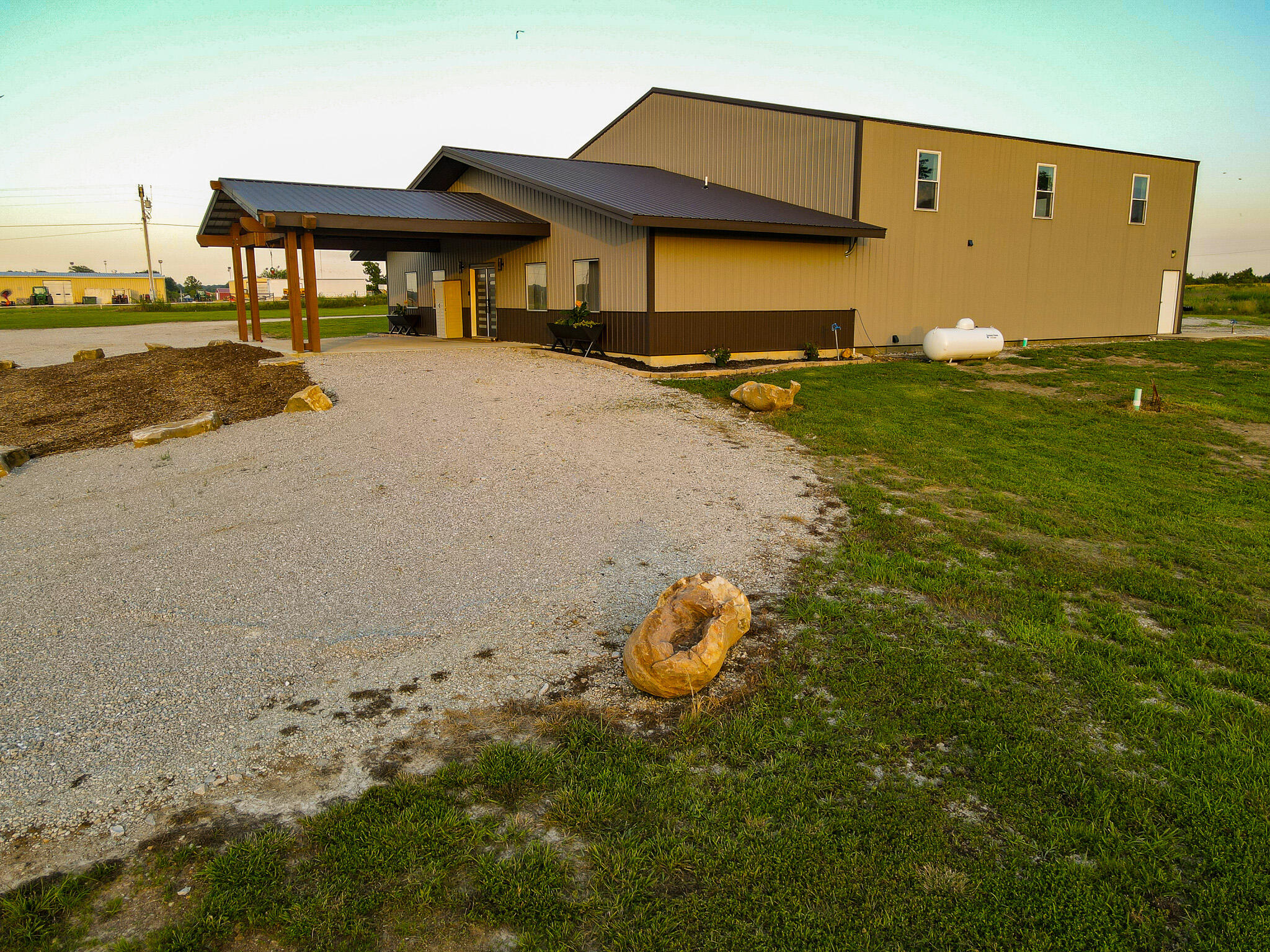 30950 East 54 Hwy Property Photo 8