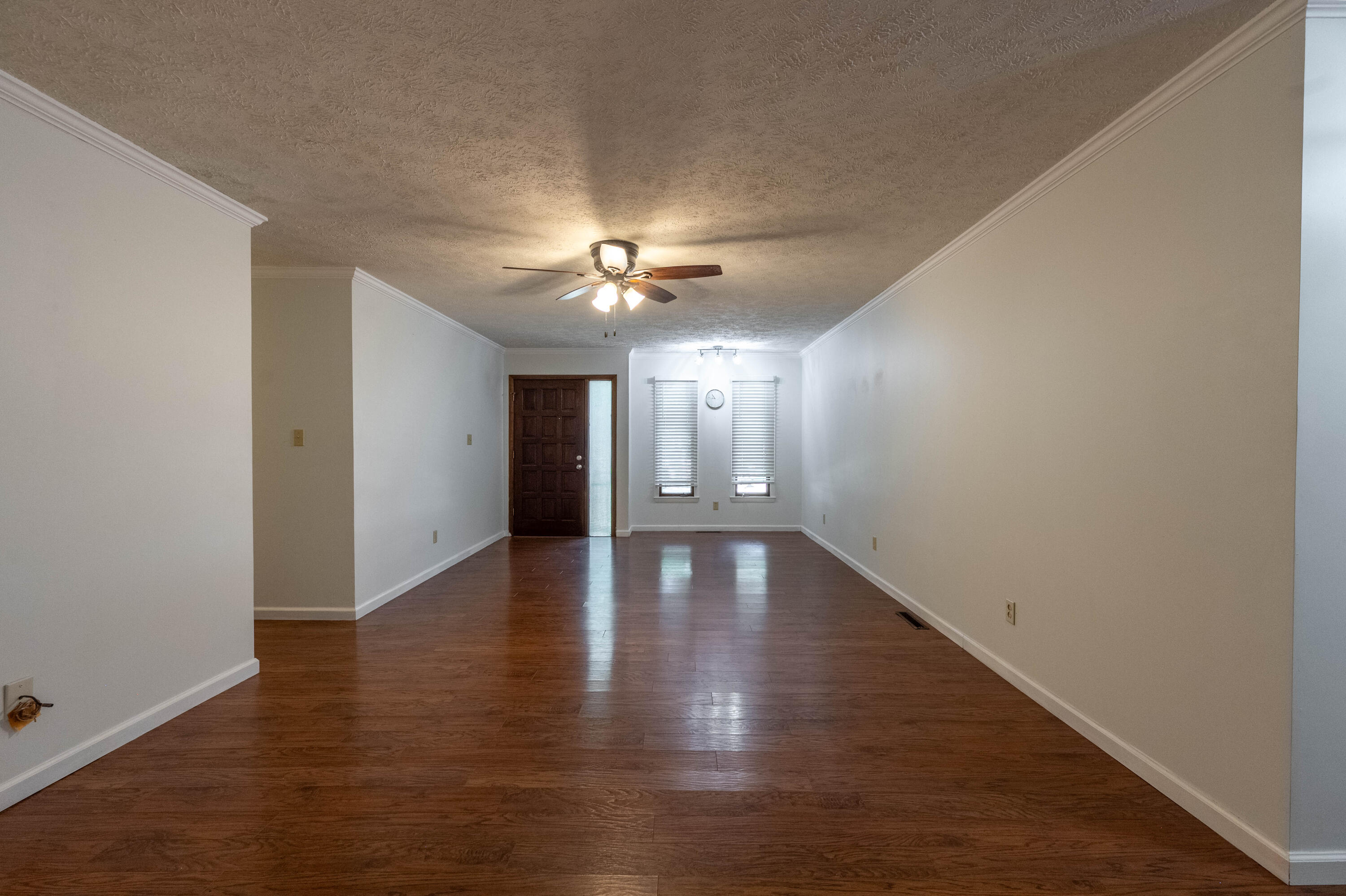 2924 South Roanoke Avenue Property Photo 7
