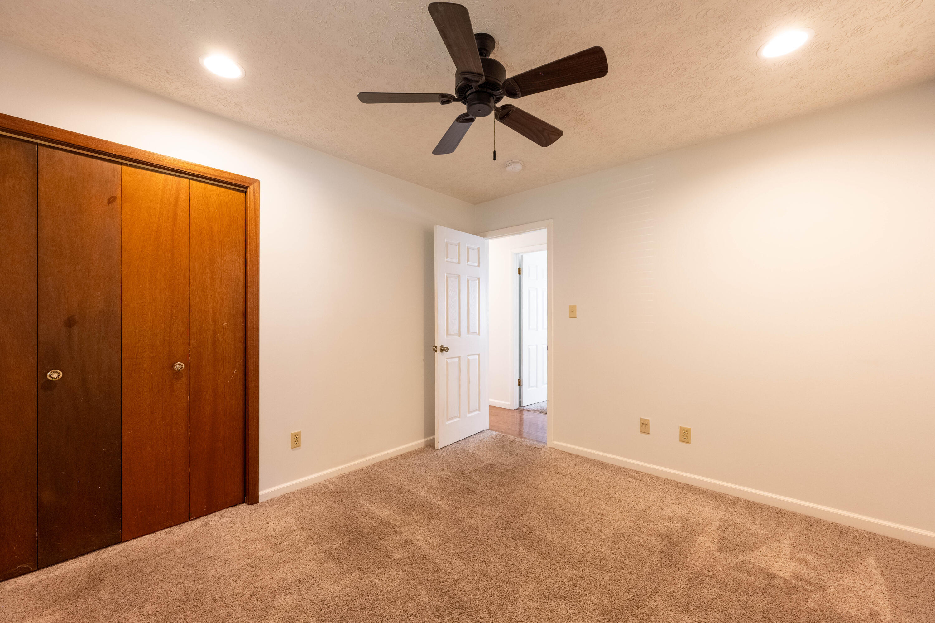 2924 South Roanoke Avenue Property Photo 21