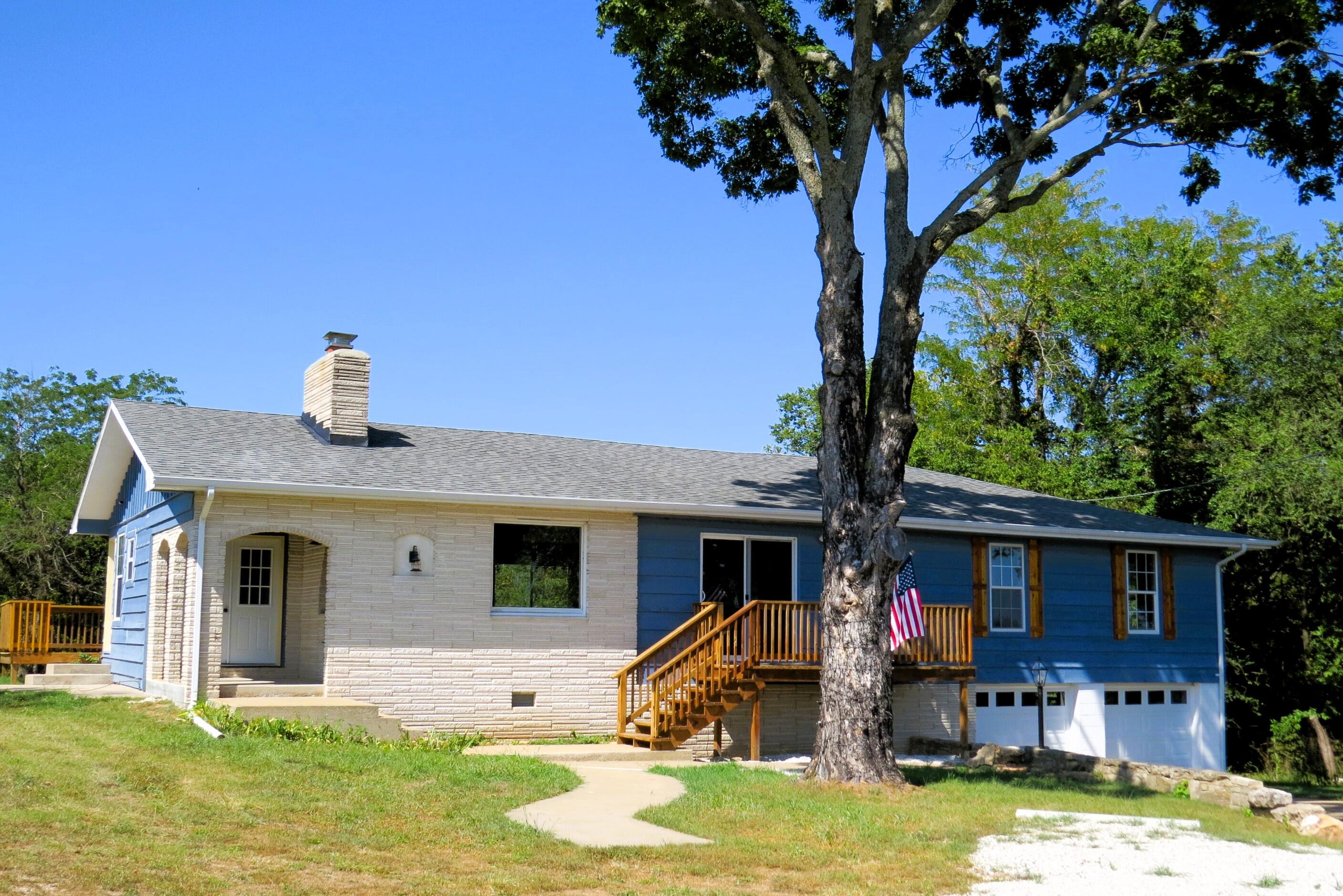 3025 West State Highway H Property Photo 2