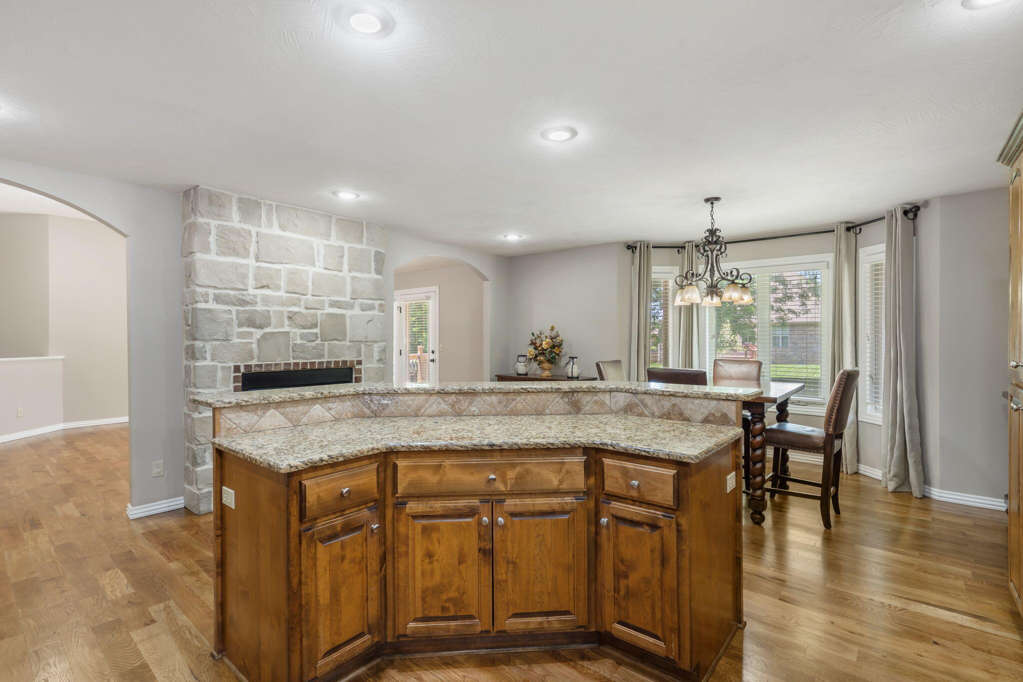 1545 North Oakfair Place Property Photo 8
