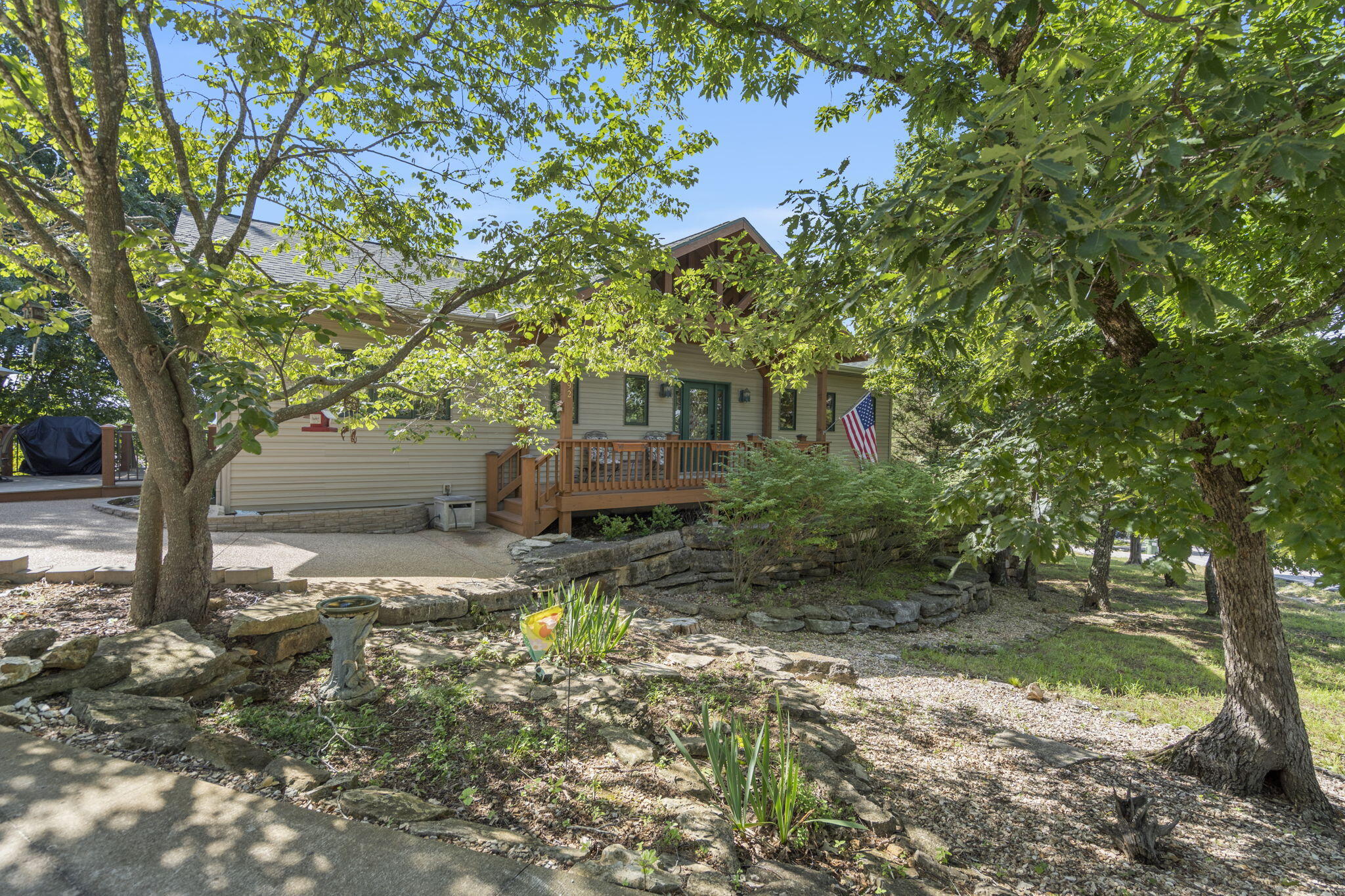 692 Indian Valley Road Property Photo 3