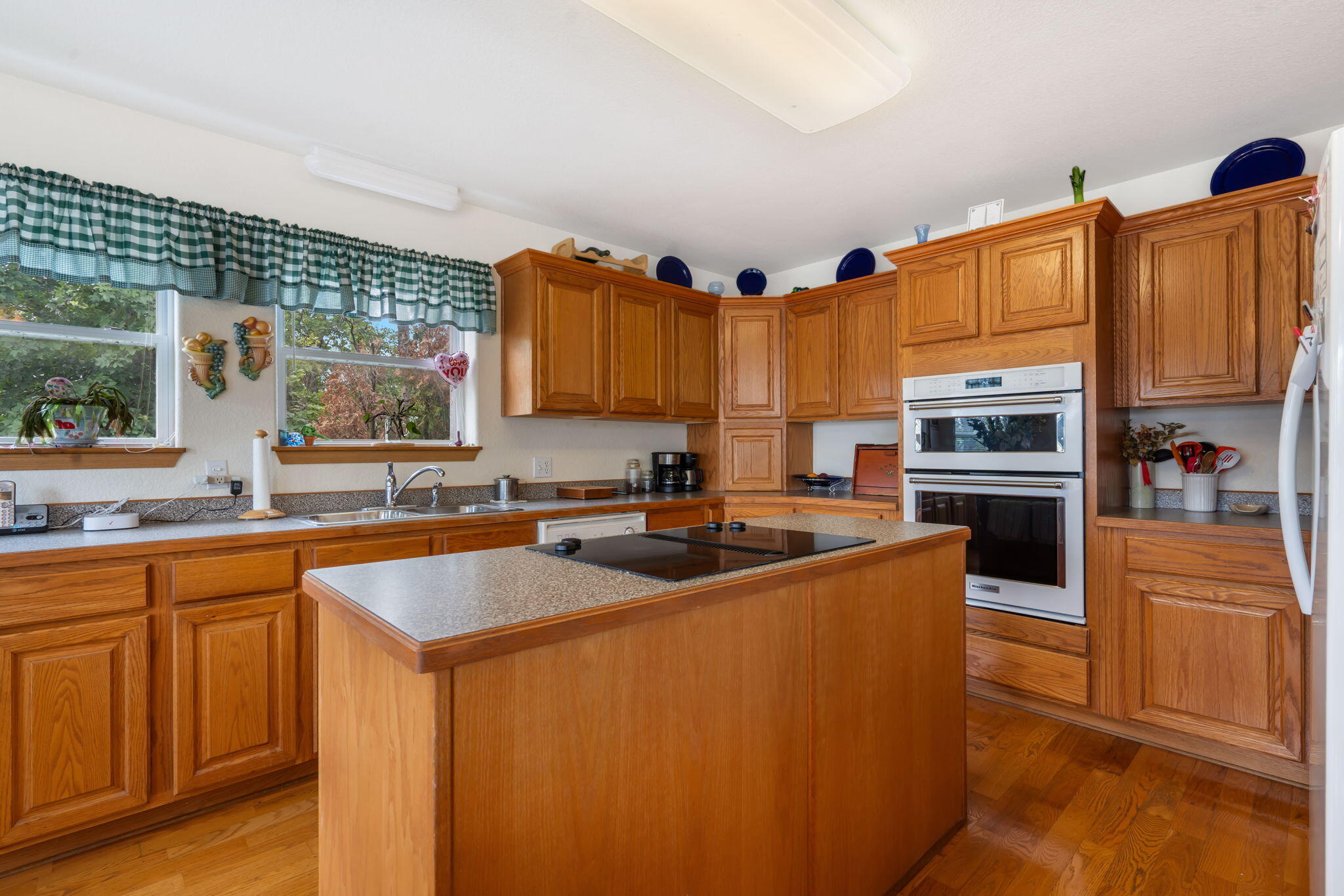 489 Indian Valley Road Property Photo 4