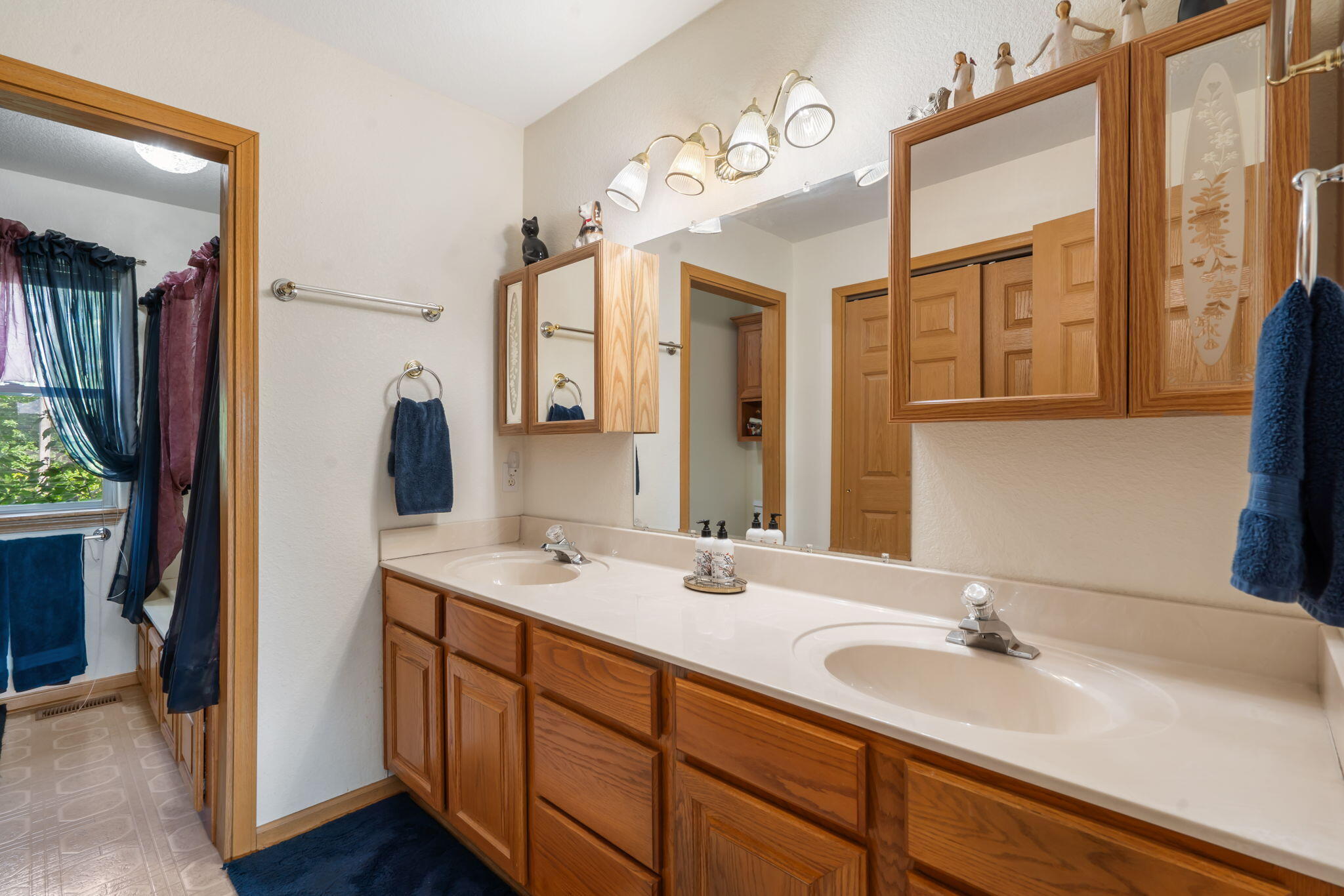 489 Indian Valley Road Property Photo 13
