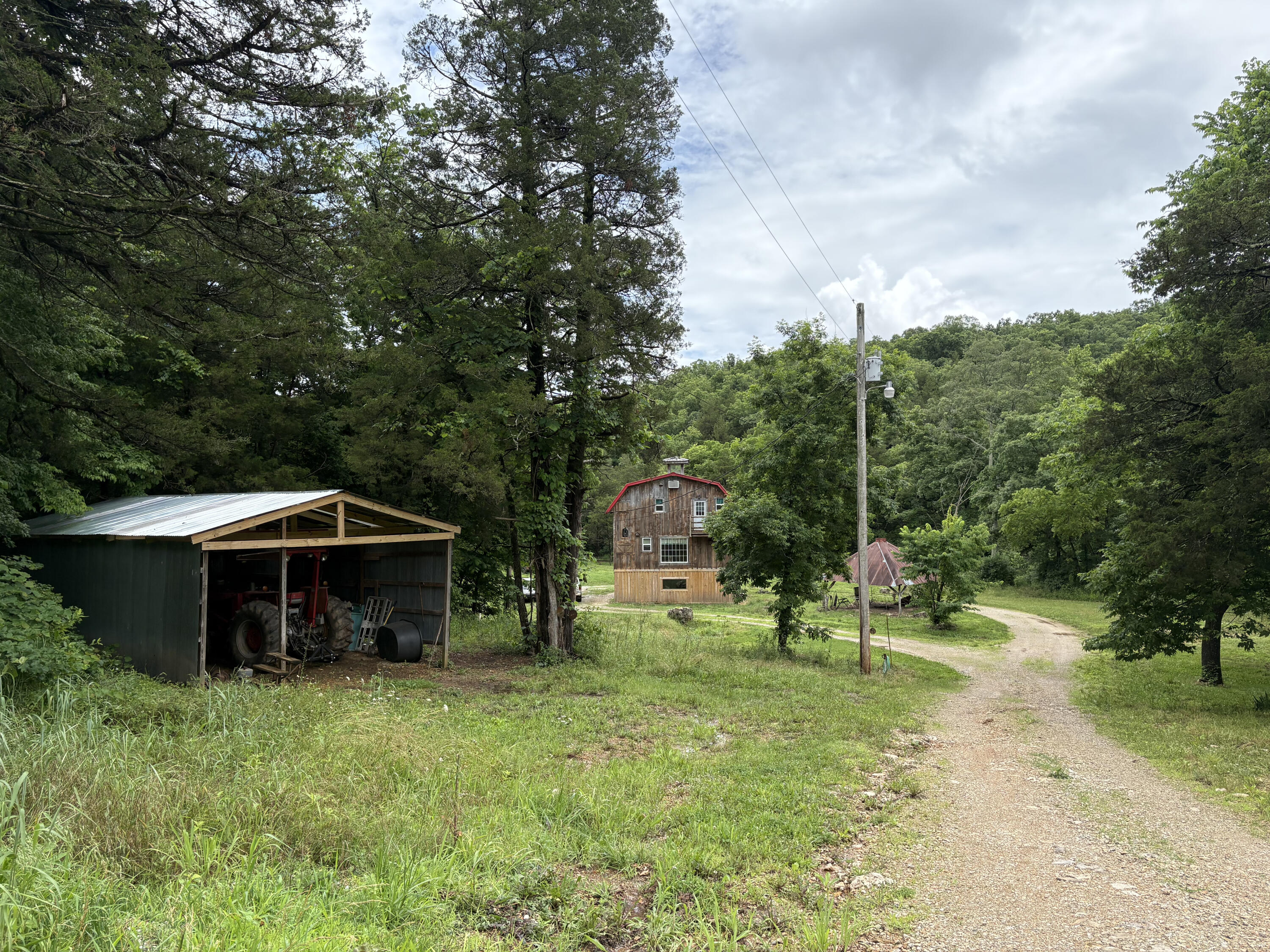 421 North Emory Creek Road Property Photo 1