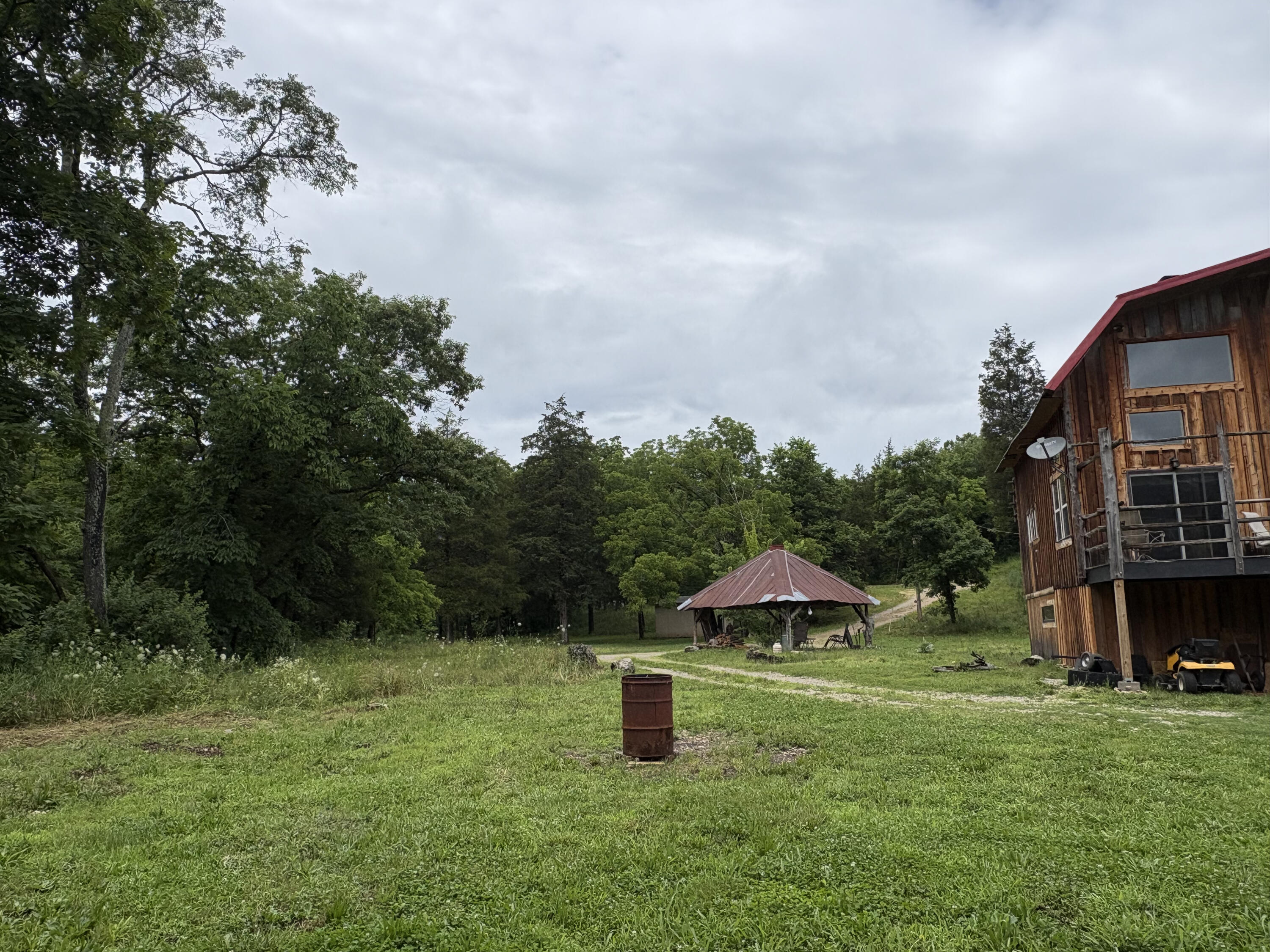 421 North Emory Creek Road Property Photo 4