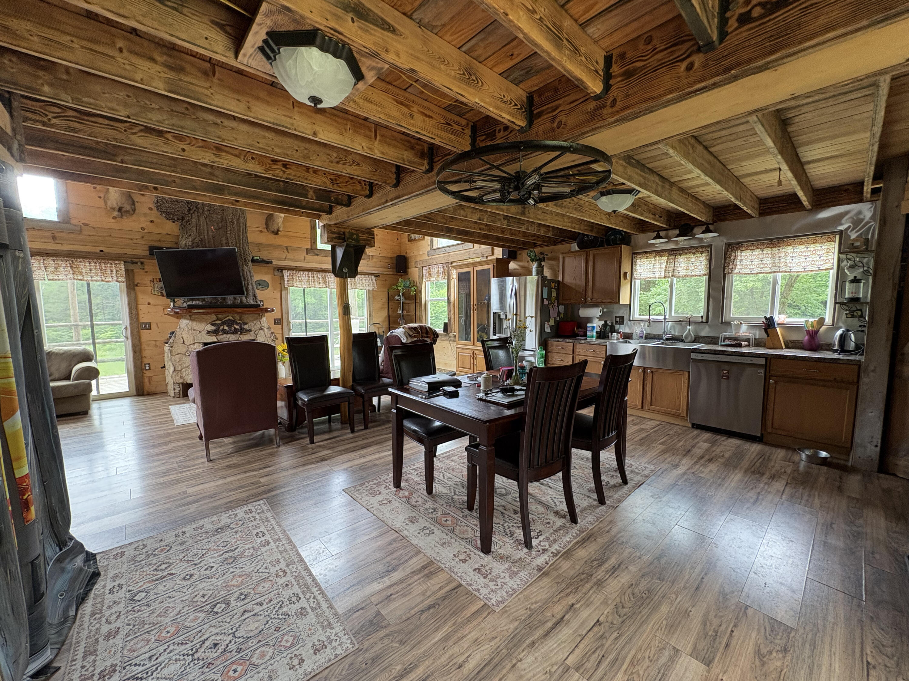 421 North Emory Creek Road Property Photo 6