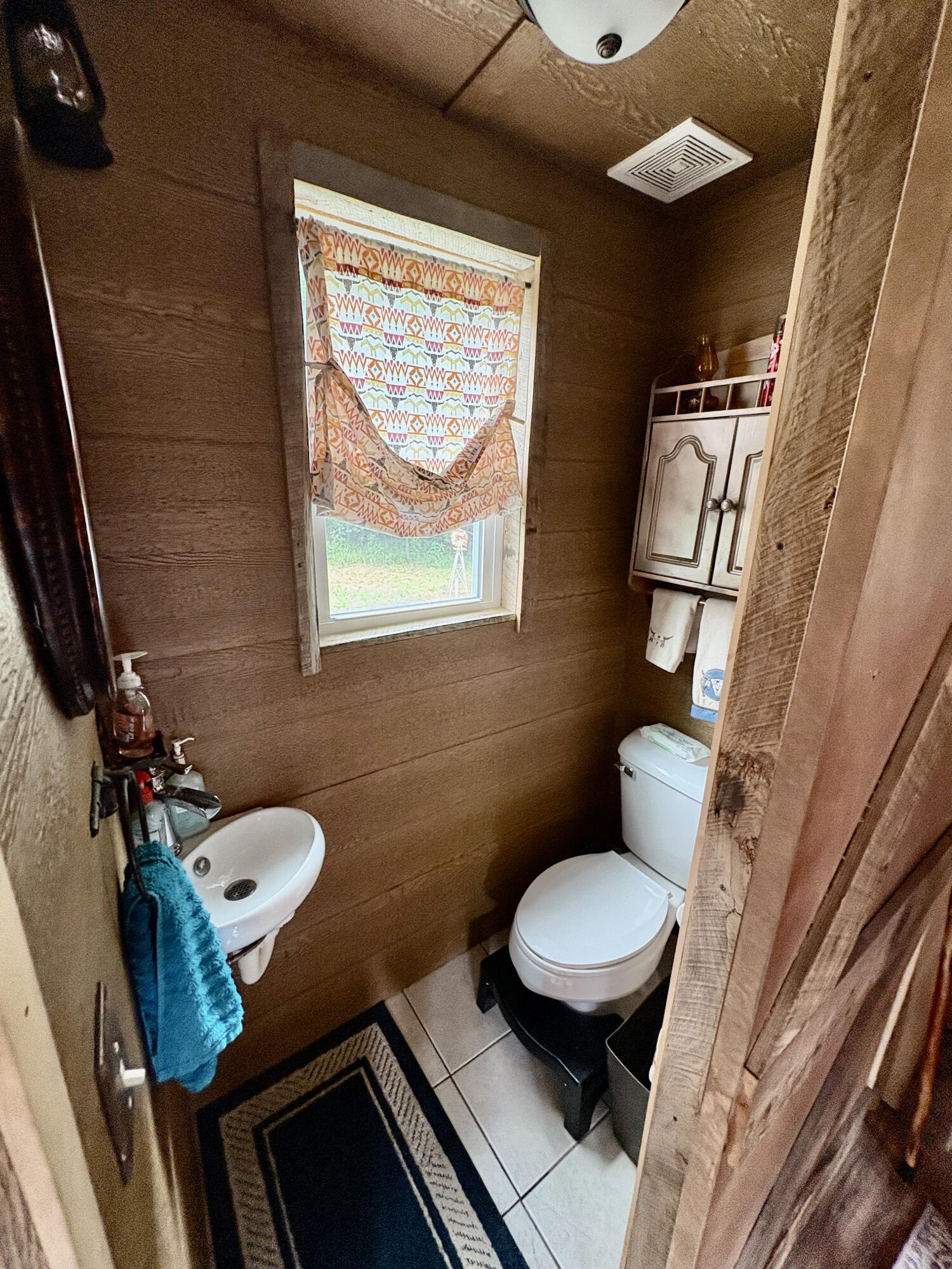 421 North Emory Creek Road Property Photo 12