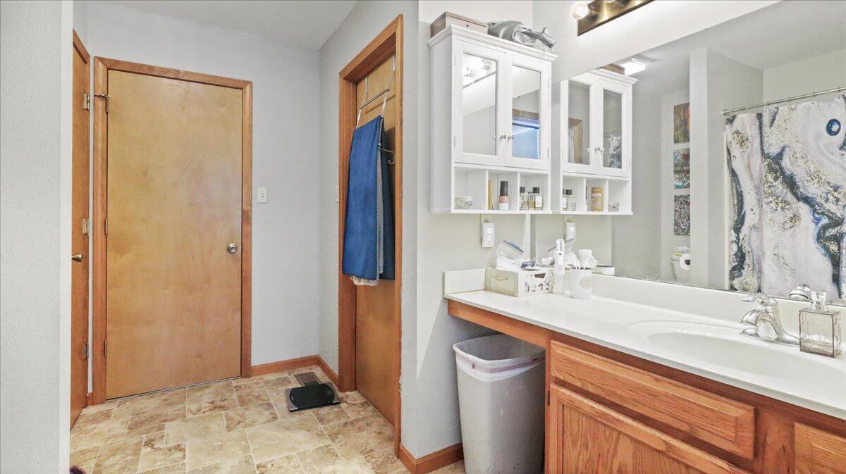 2005 Debra Drive Property Photo 13