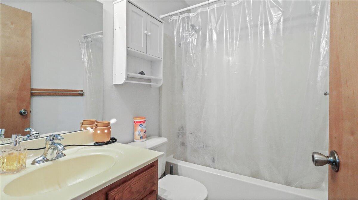 2005 Debra Drive Property Photo 16