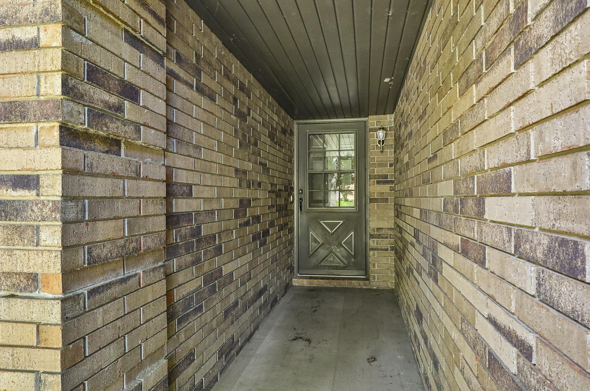 3723 North Vera Cruz Drive Property Photo 4