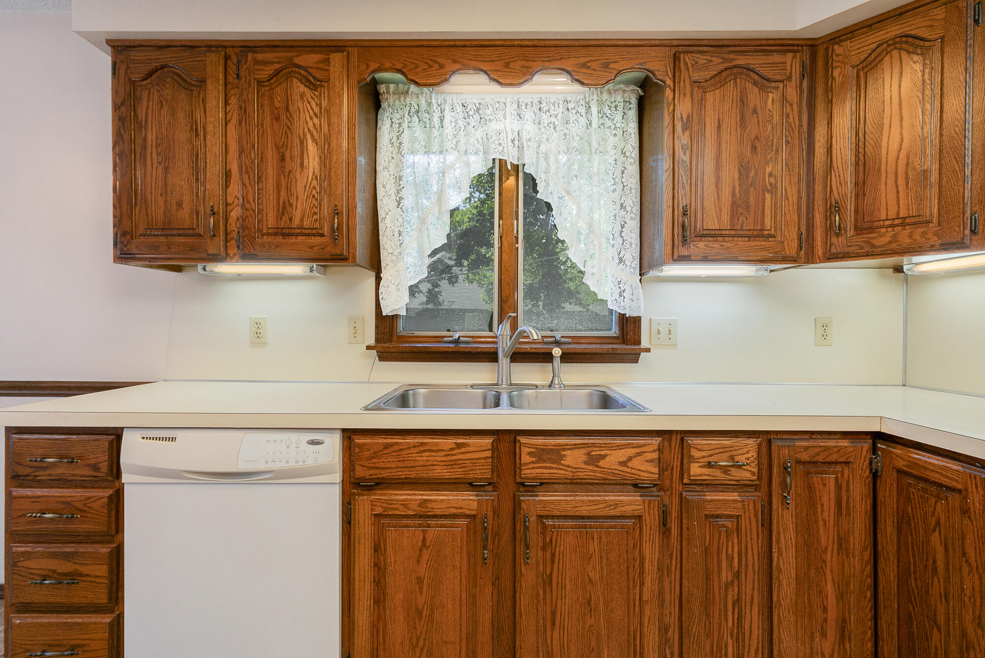 3723 North Vera Cruz Drive Property Photo 11