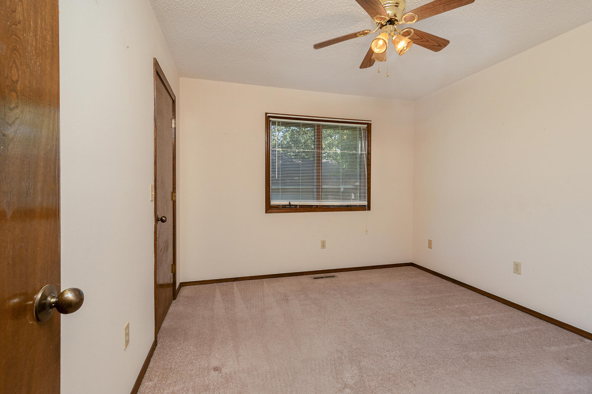 3723 North Vera Cruz Drive Property Photo 15
