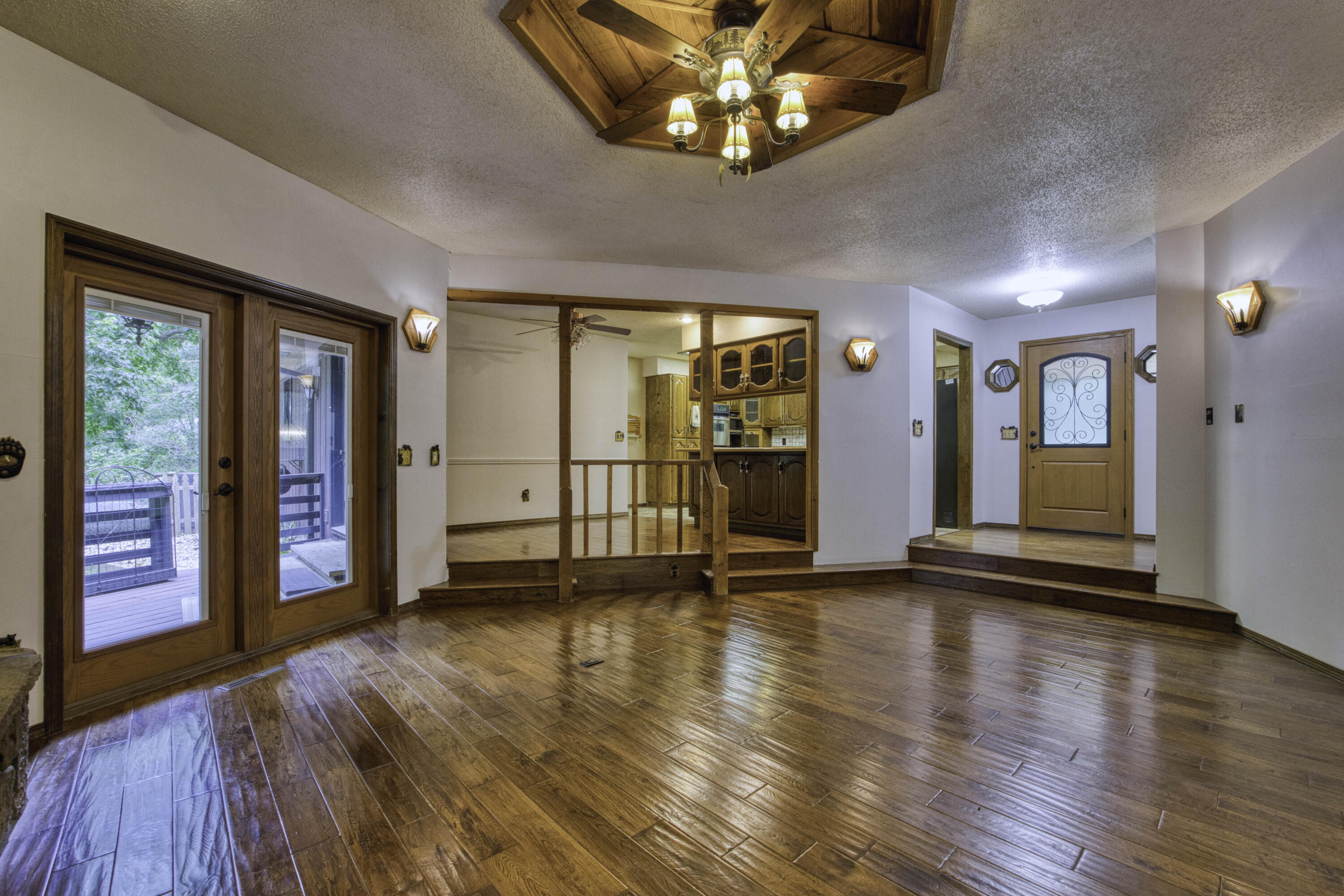 2386 West Deer Trail Court Property Photo 14