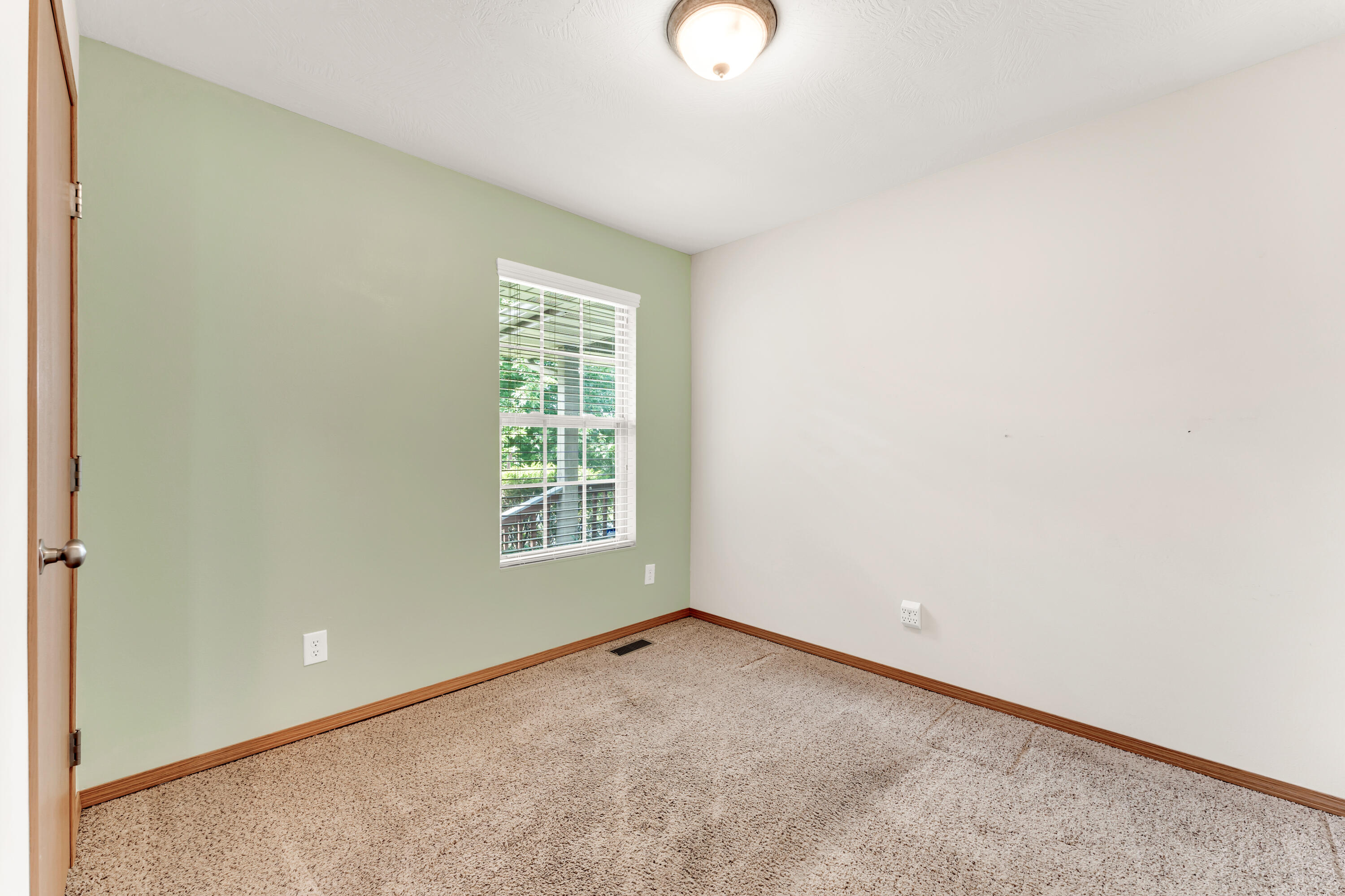 2808 South 17th Avenue Property Photo 17