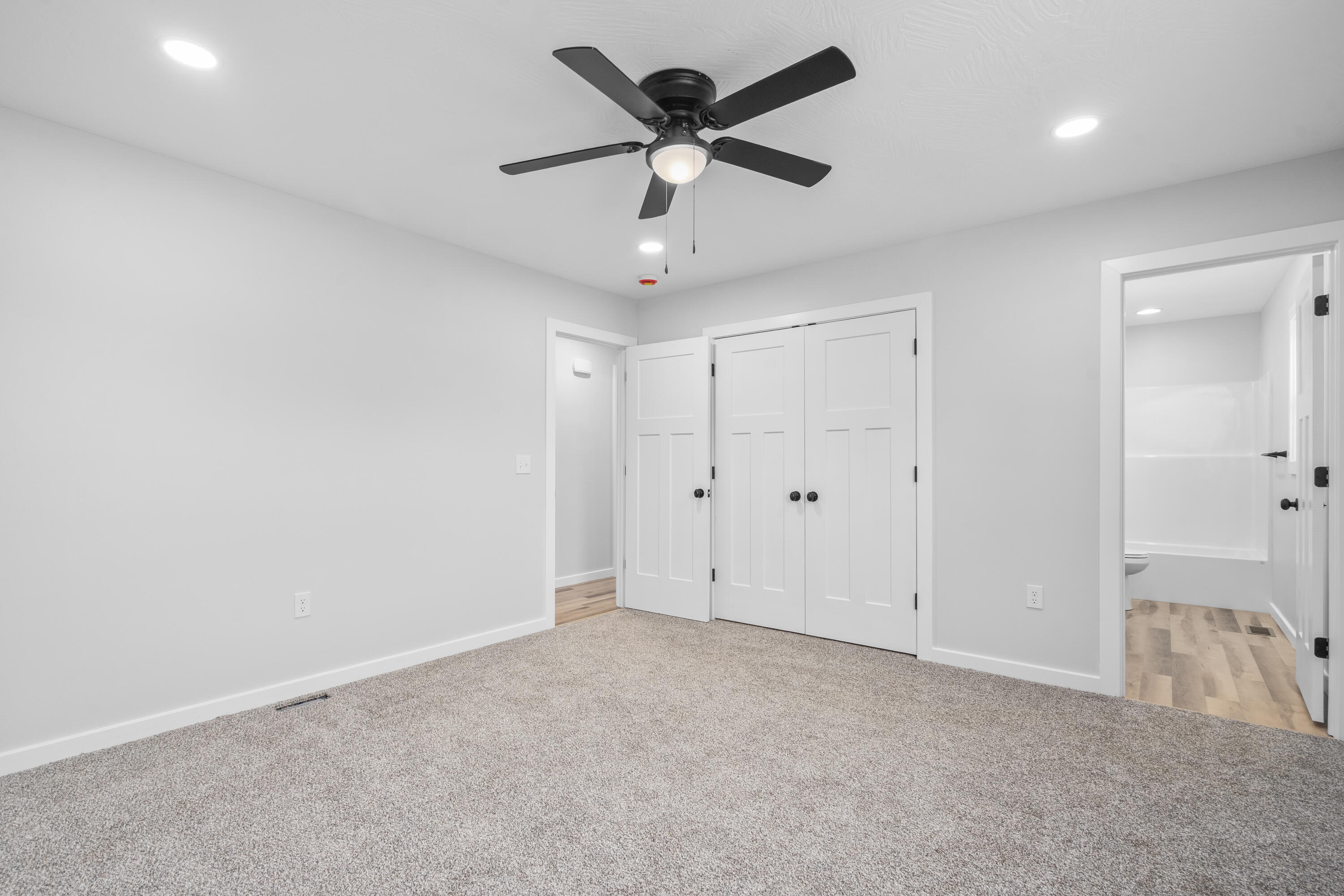 407 West Adamson Street Property Photo 13
