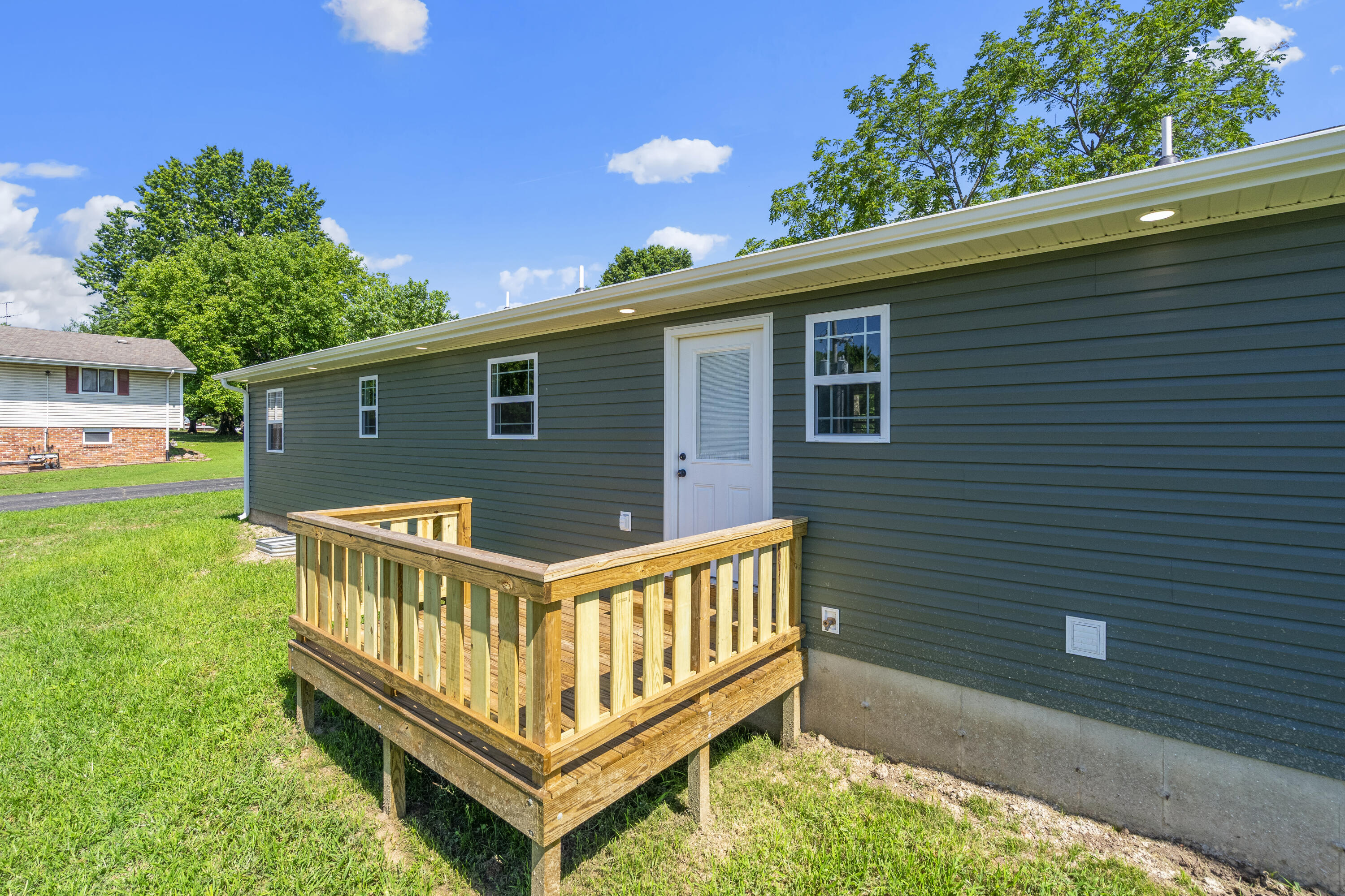 407 West Adamson Street Property Photo 24