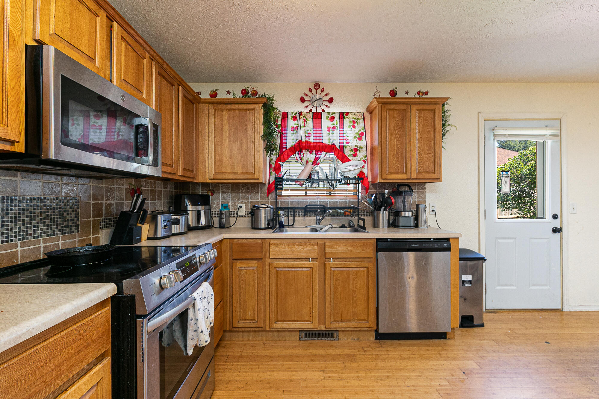 5441 Basswood Court West Property Photo 9