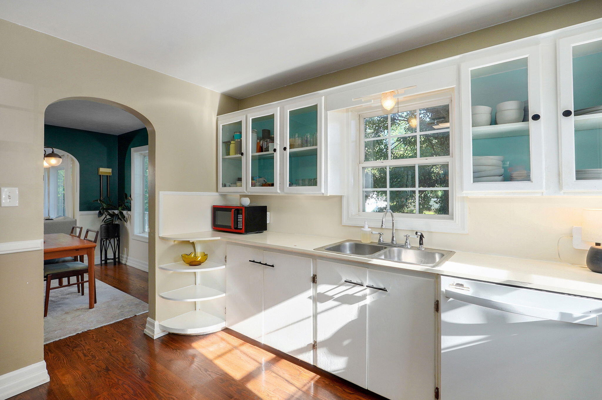 223 East Silsby Street Property Photo 14