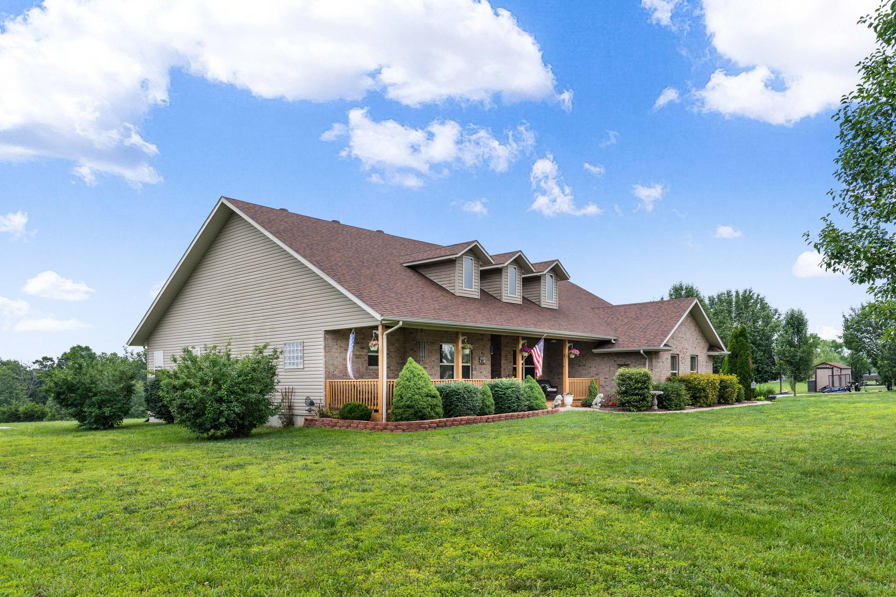 106 Finch Drive Property Photo 4