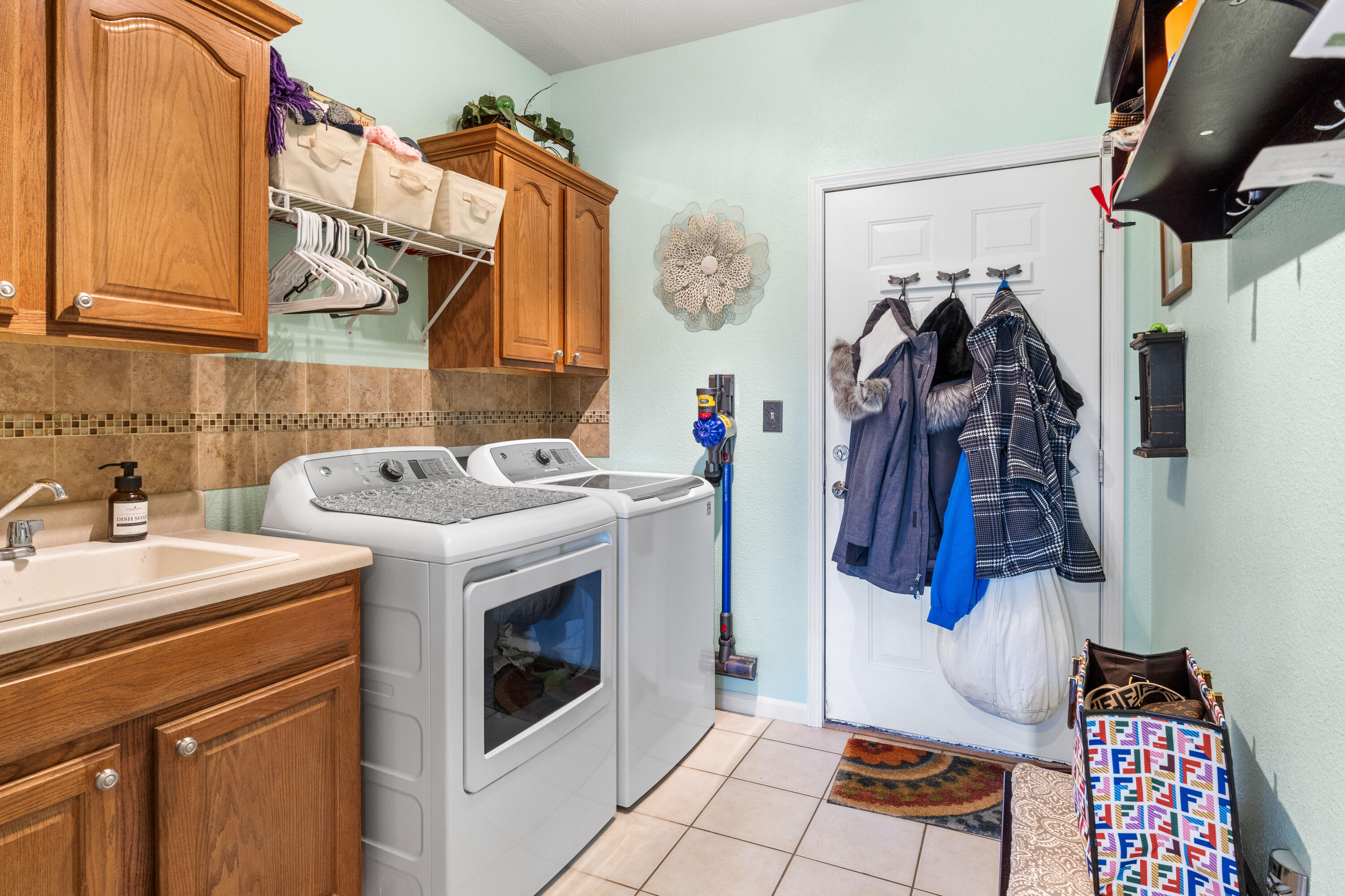 106 Finch Drive Property Photo 34