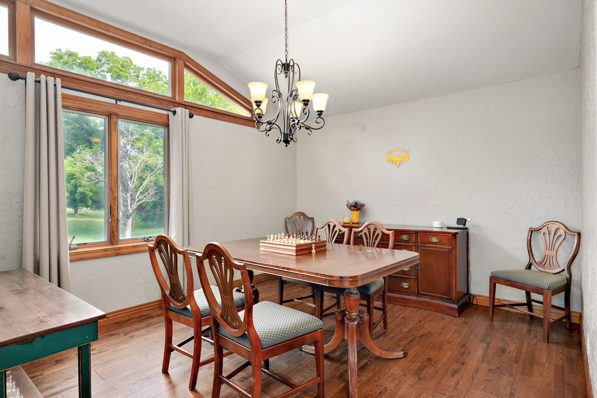 623 East Weaver Road Property Photo 13