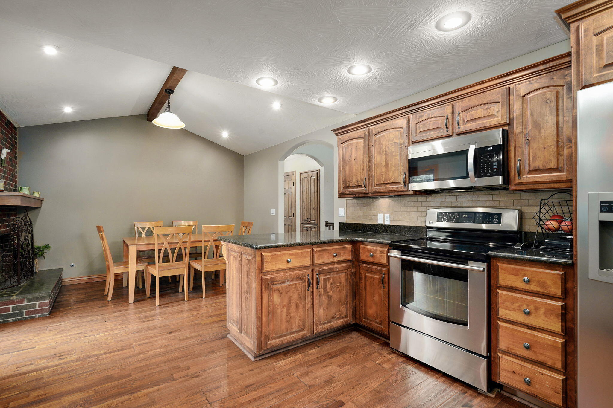 623 East Weaver Road Property Photo 16