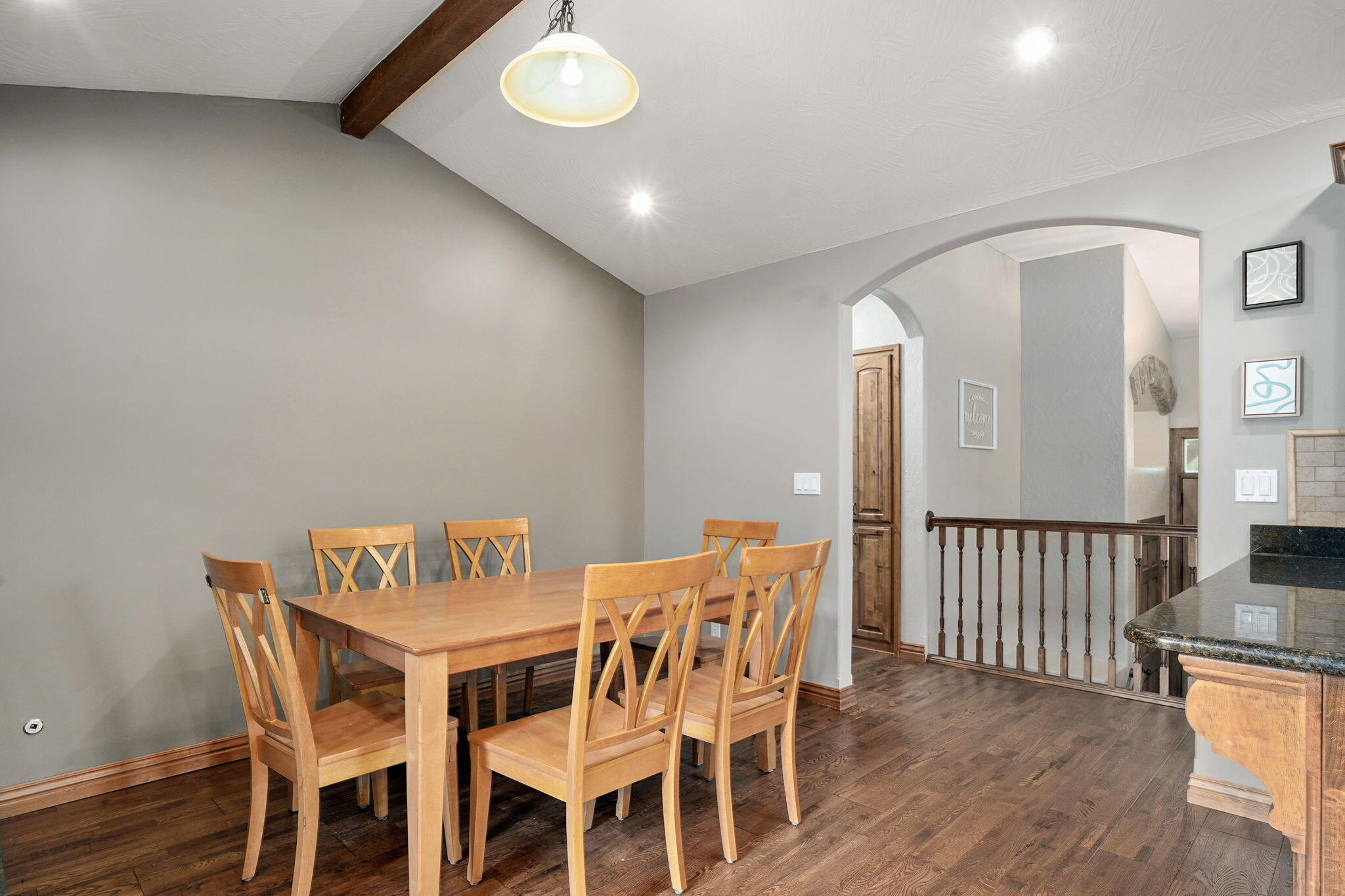 623 East Weaver Road Property Photo 18