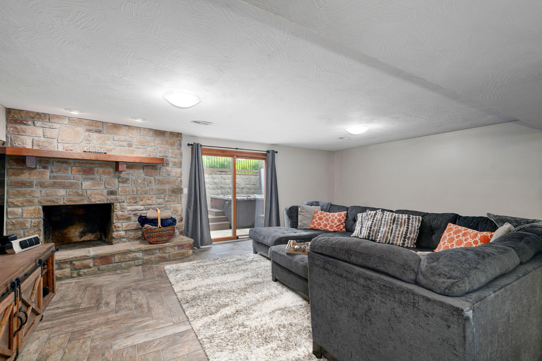 623 East Weaver Road Property Photo 36