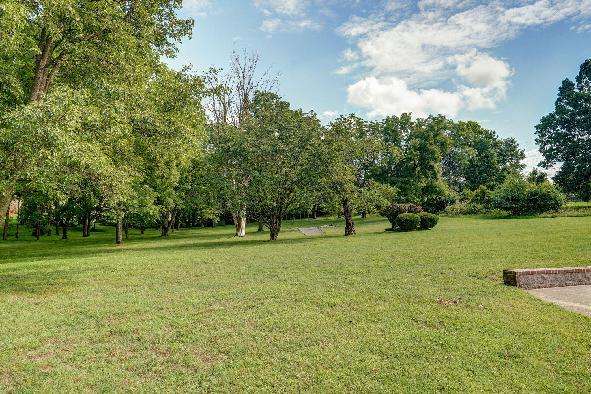 623 East Weaver Road Property Photo 55