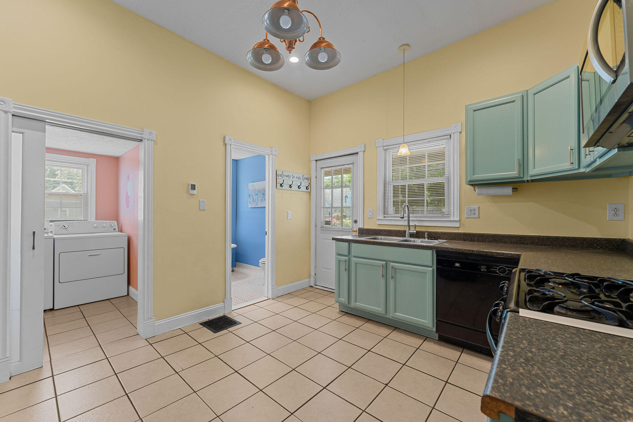 1201 North Broadway Avenue Property Photo 12