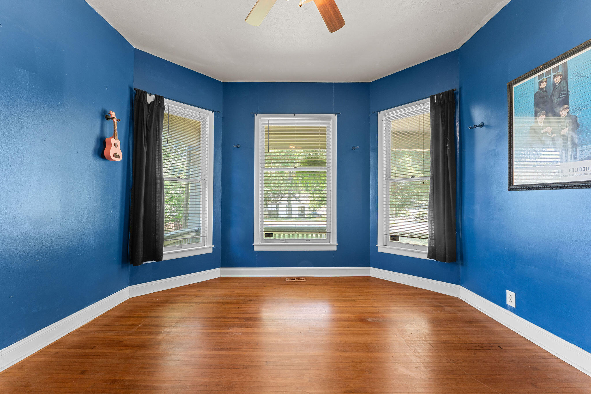 1201 North Broadway Avenue Property Photo 17