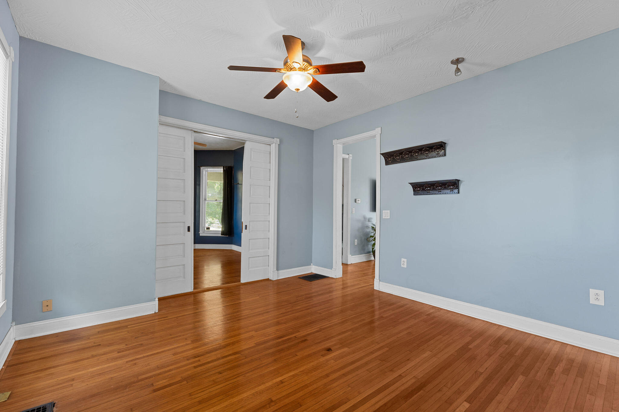 1201 North Broadway Avenue Property Photo 21