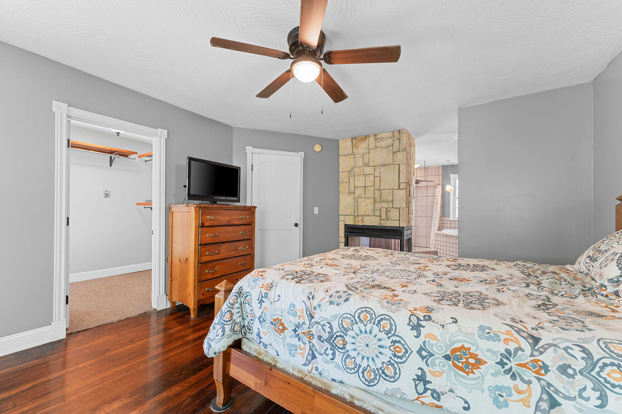 1201 North Broadway Avenue Property Photo 24