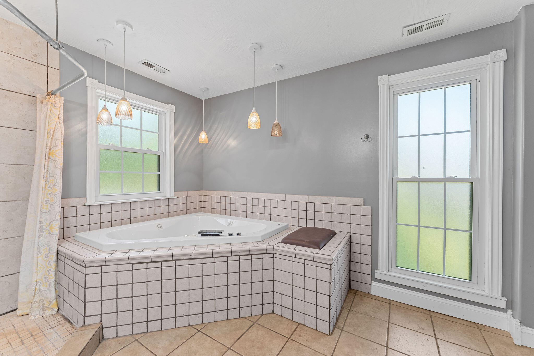 1201 North Broadway Avenue Property Photo 26