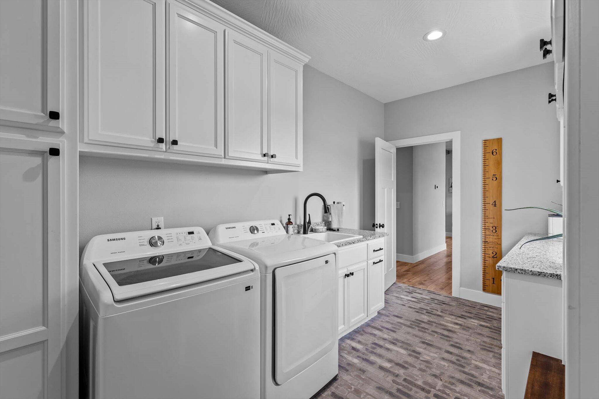 1074 Gideon Cave Road Property Photo 21