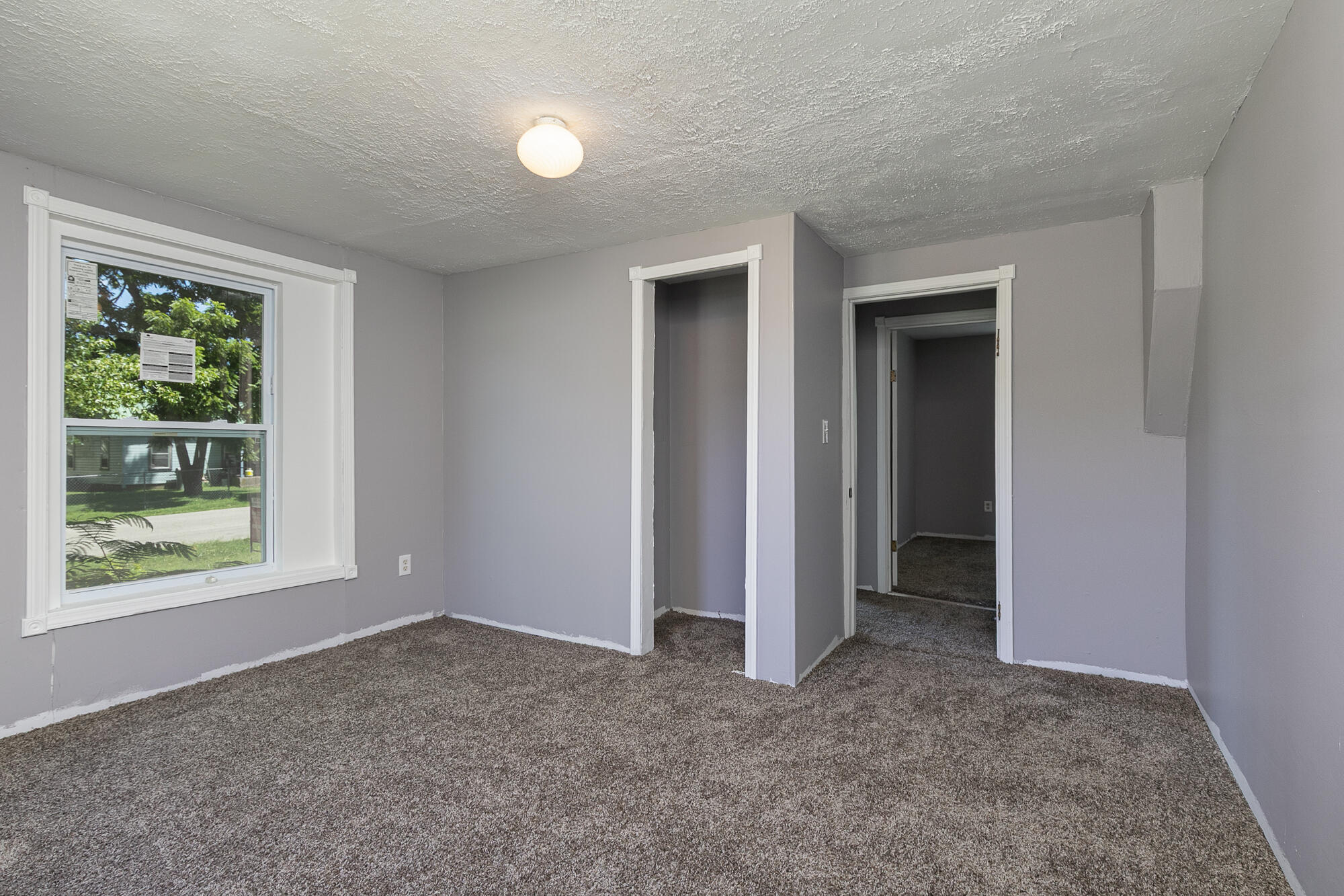 827 South Griffith Avenue Property Photo 10