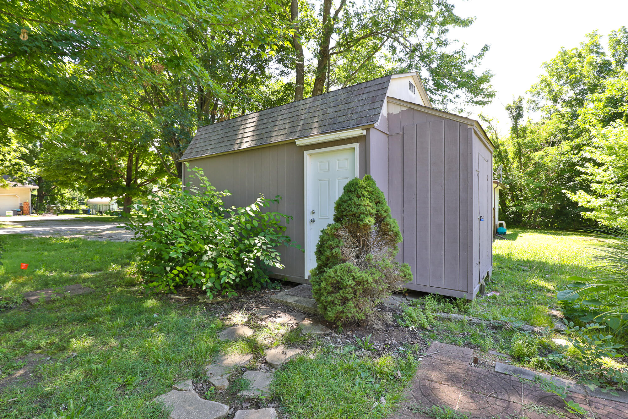 827 South Griffith Avenue Property Photo 20