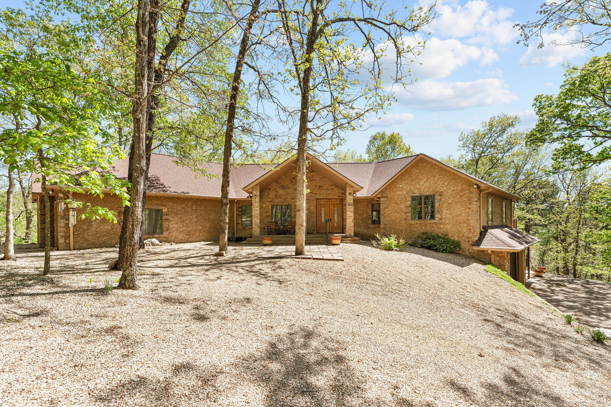 160 Old Horseshoe Property Photo 2