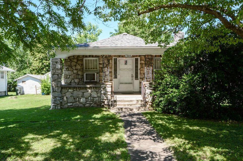 1305 South Kimbrough Avenue Property Photo 1