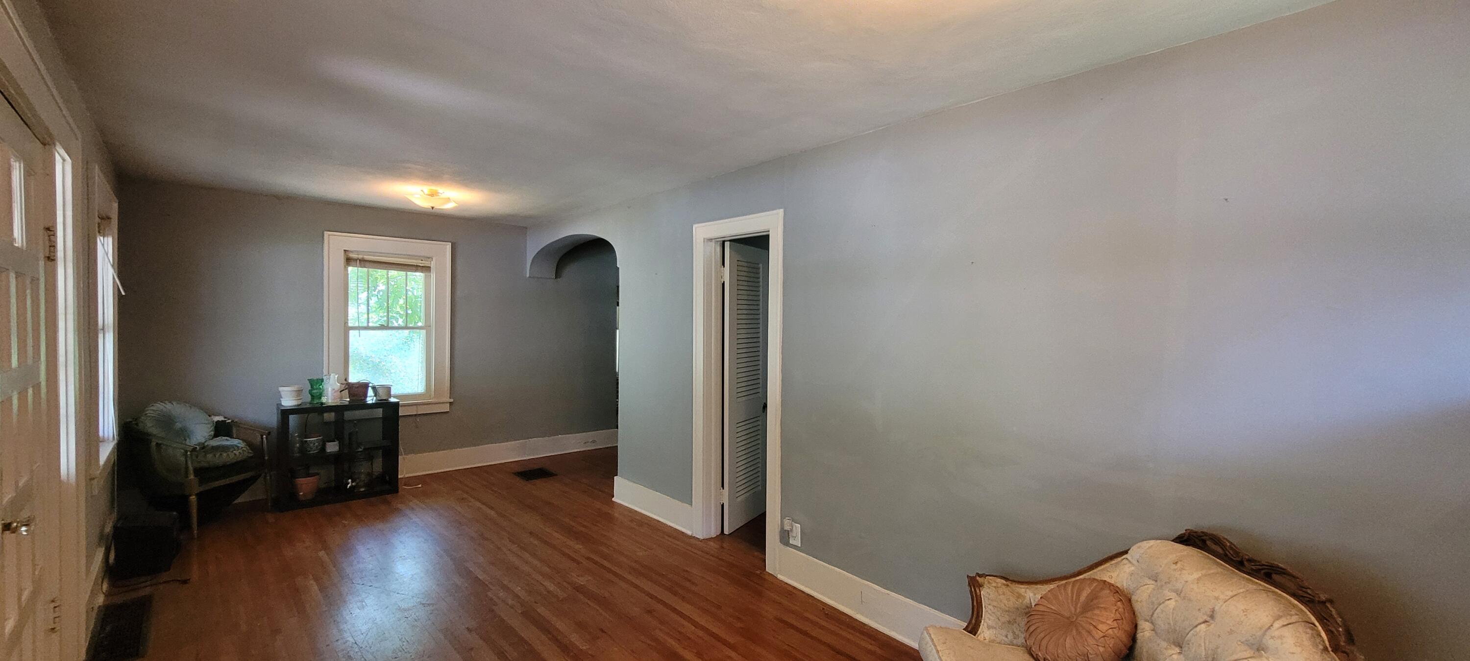 1305 South Kimbrough Avenue Property Photo 12