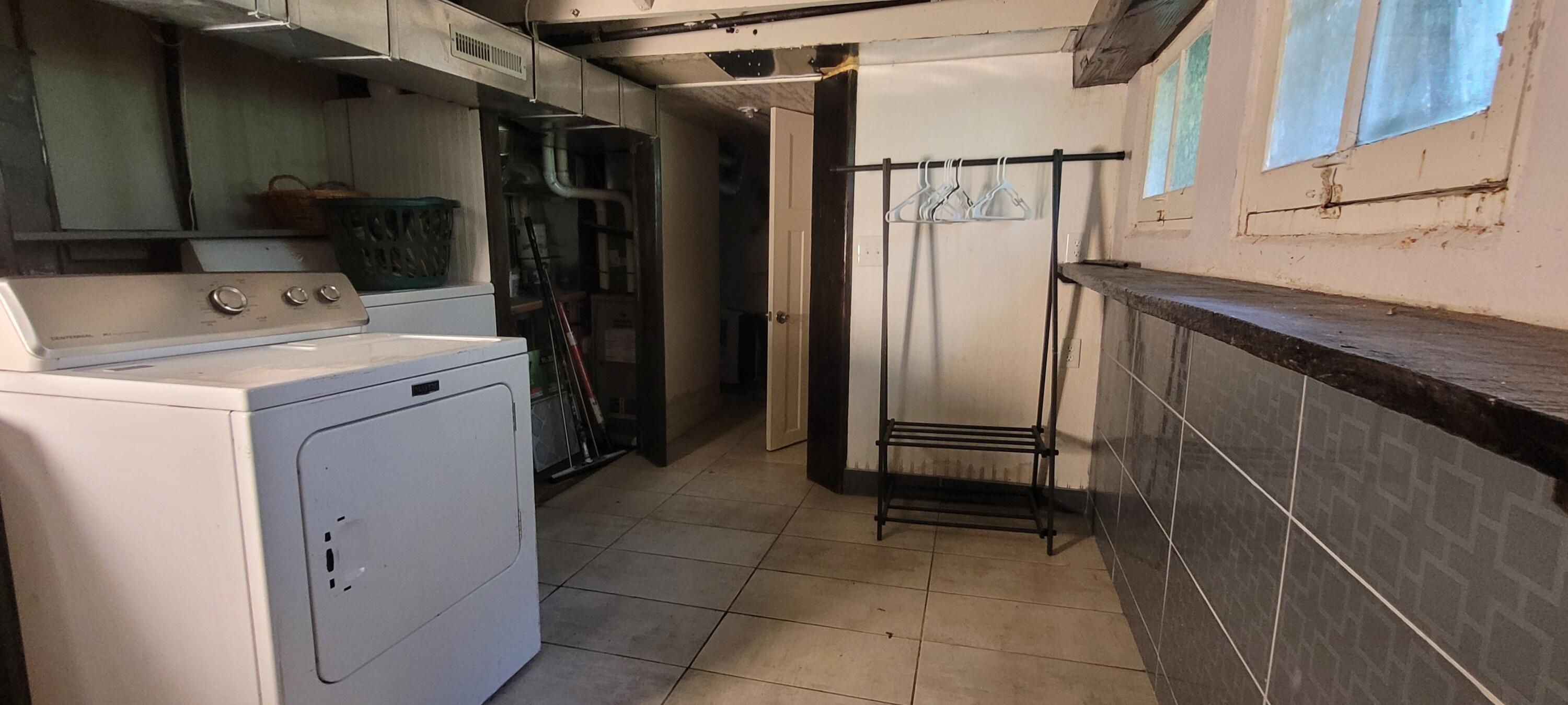1305 South Kimbrough Avenue Property Photo 27