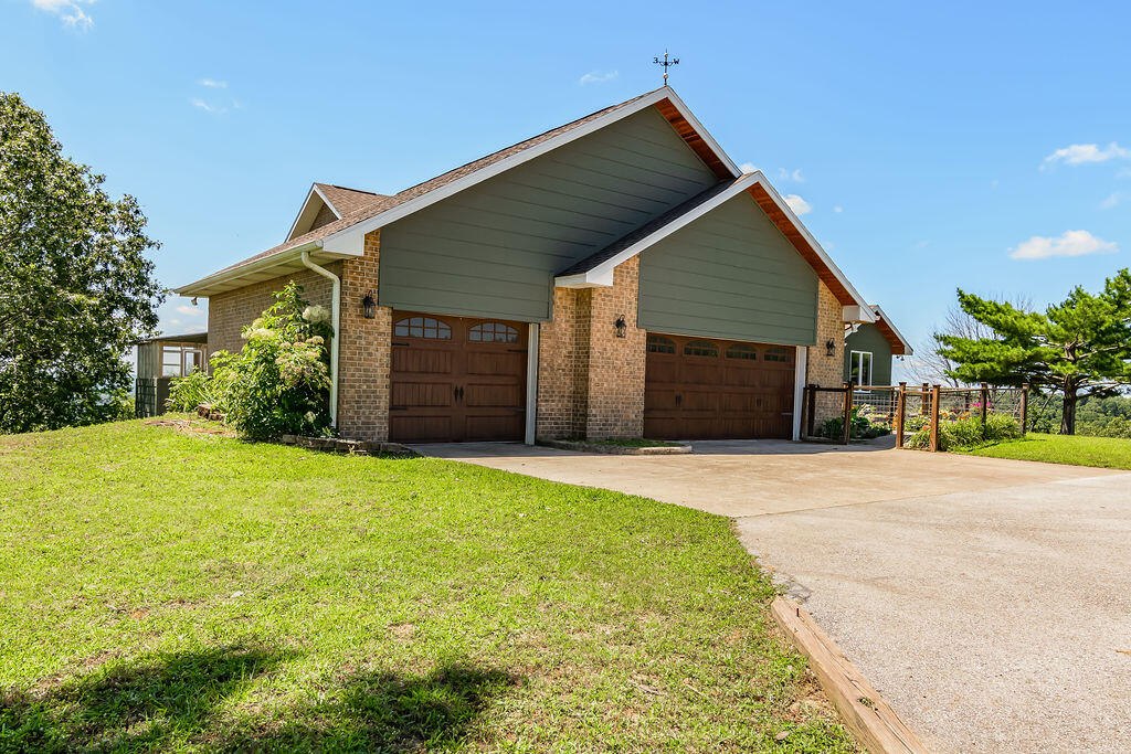 10620 West State Highway 76 Property Photo 6