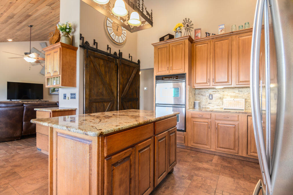 10620 West State Highway 76 Property Photo 16