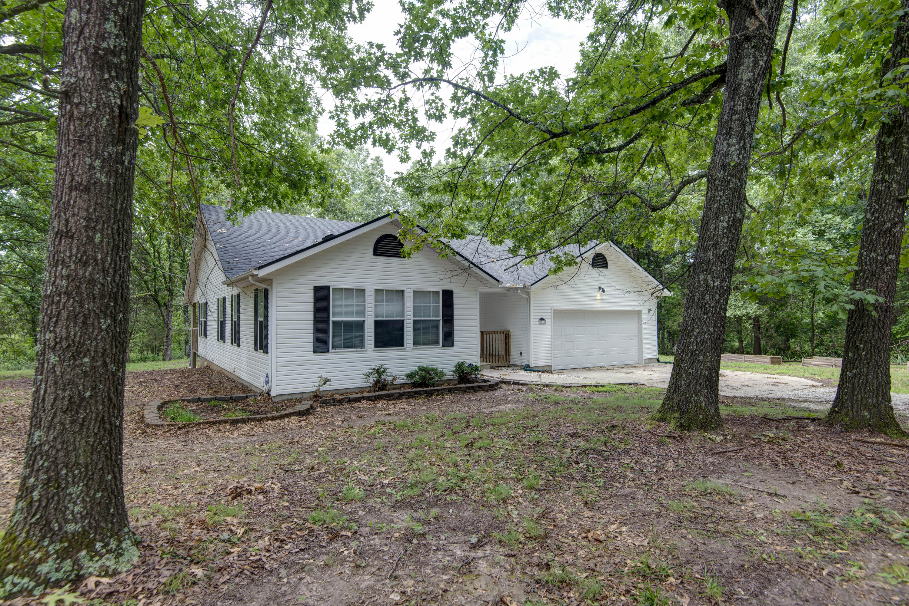 1030 Harris Boulevard Property Photo 3