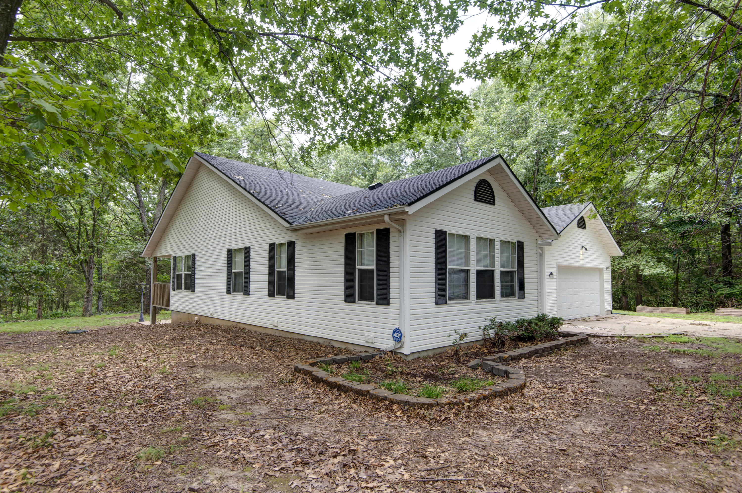 1030 Harris Boulevard Property Photo 4
