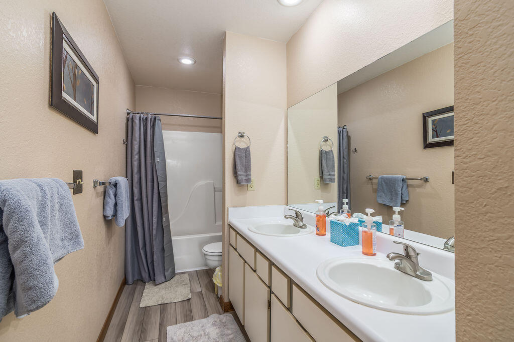 27 Bluebird Way 5 Property Photo 20