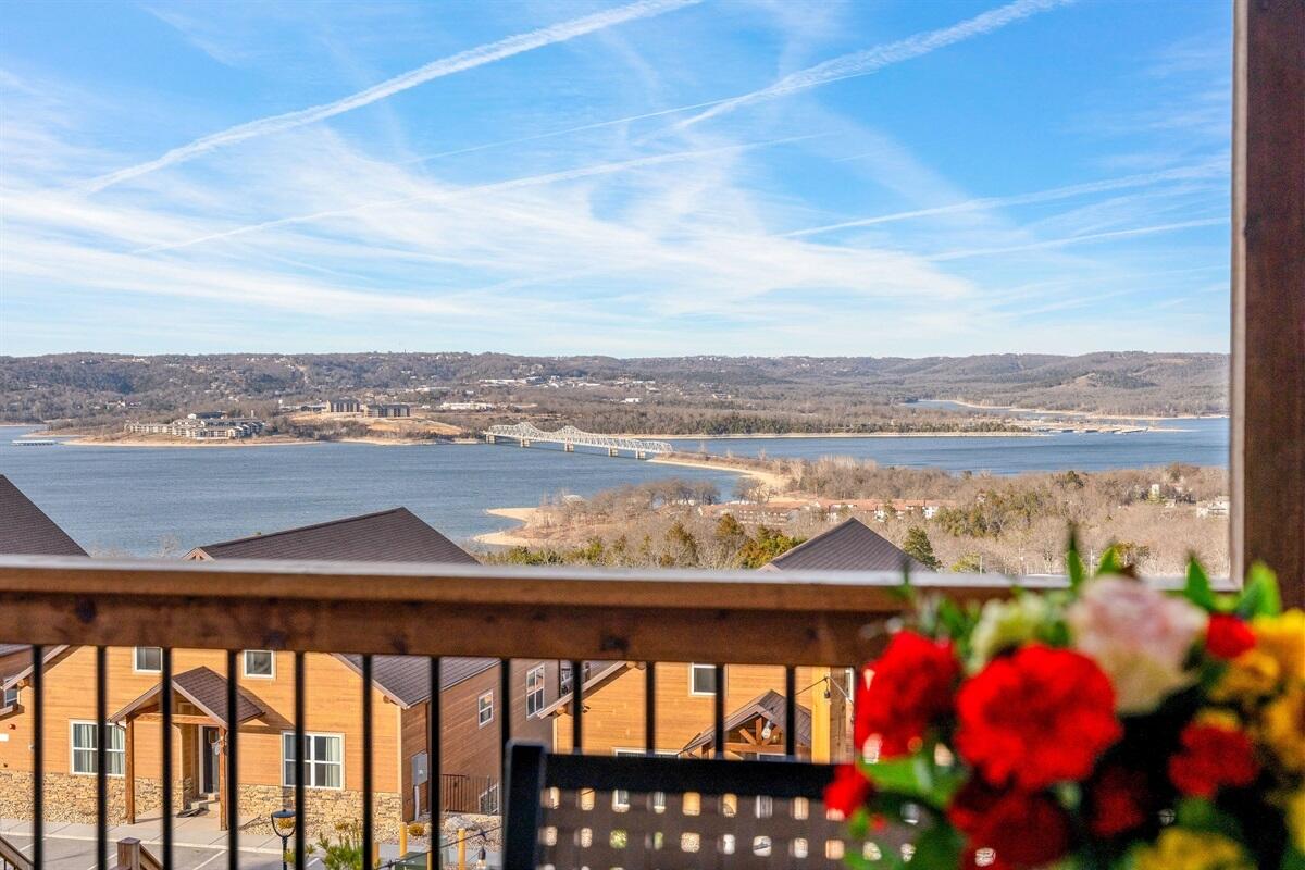306 Settlers Cove Property Photo 7