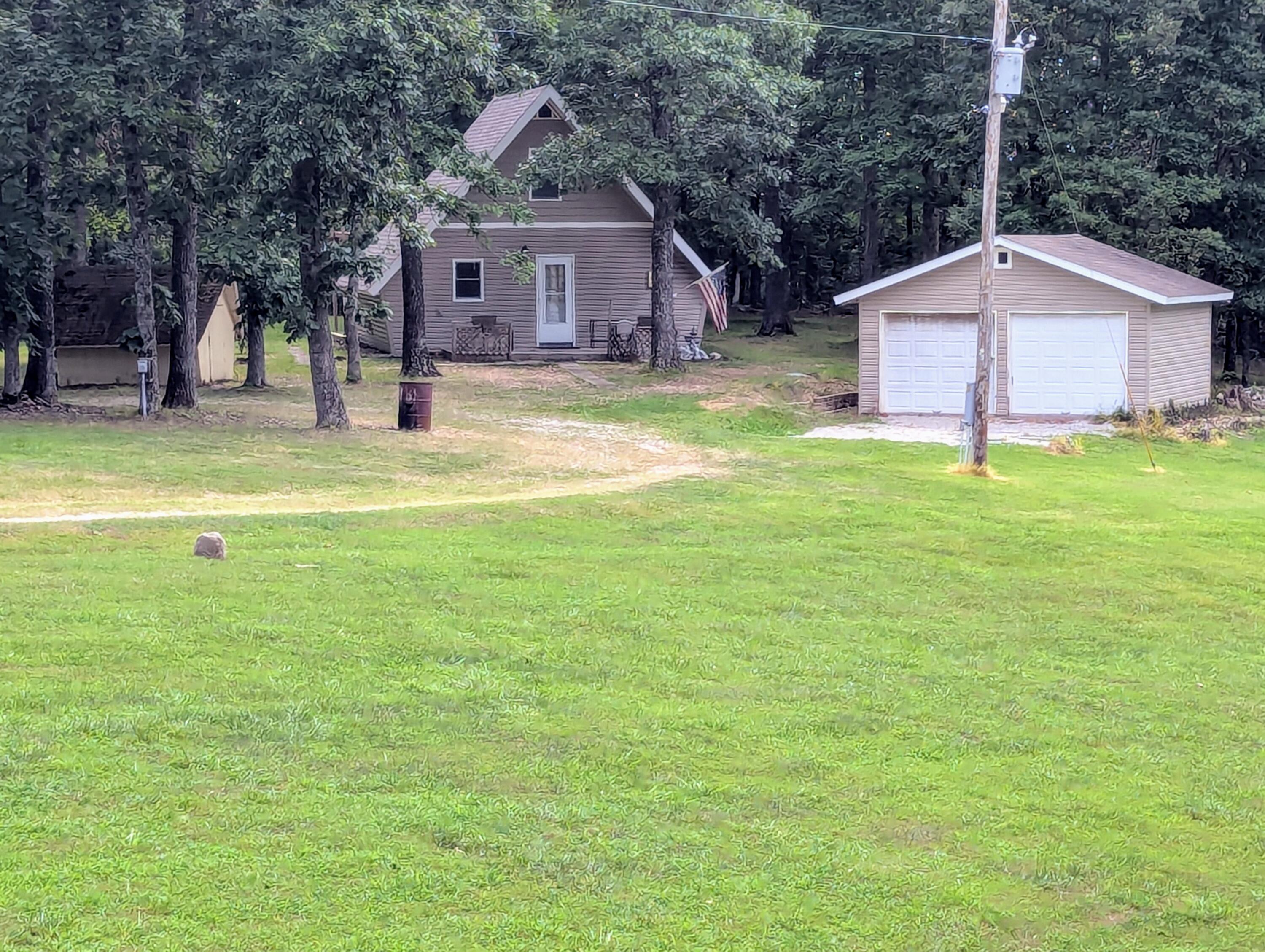 425 Long Bend Road Property Photo 1