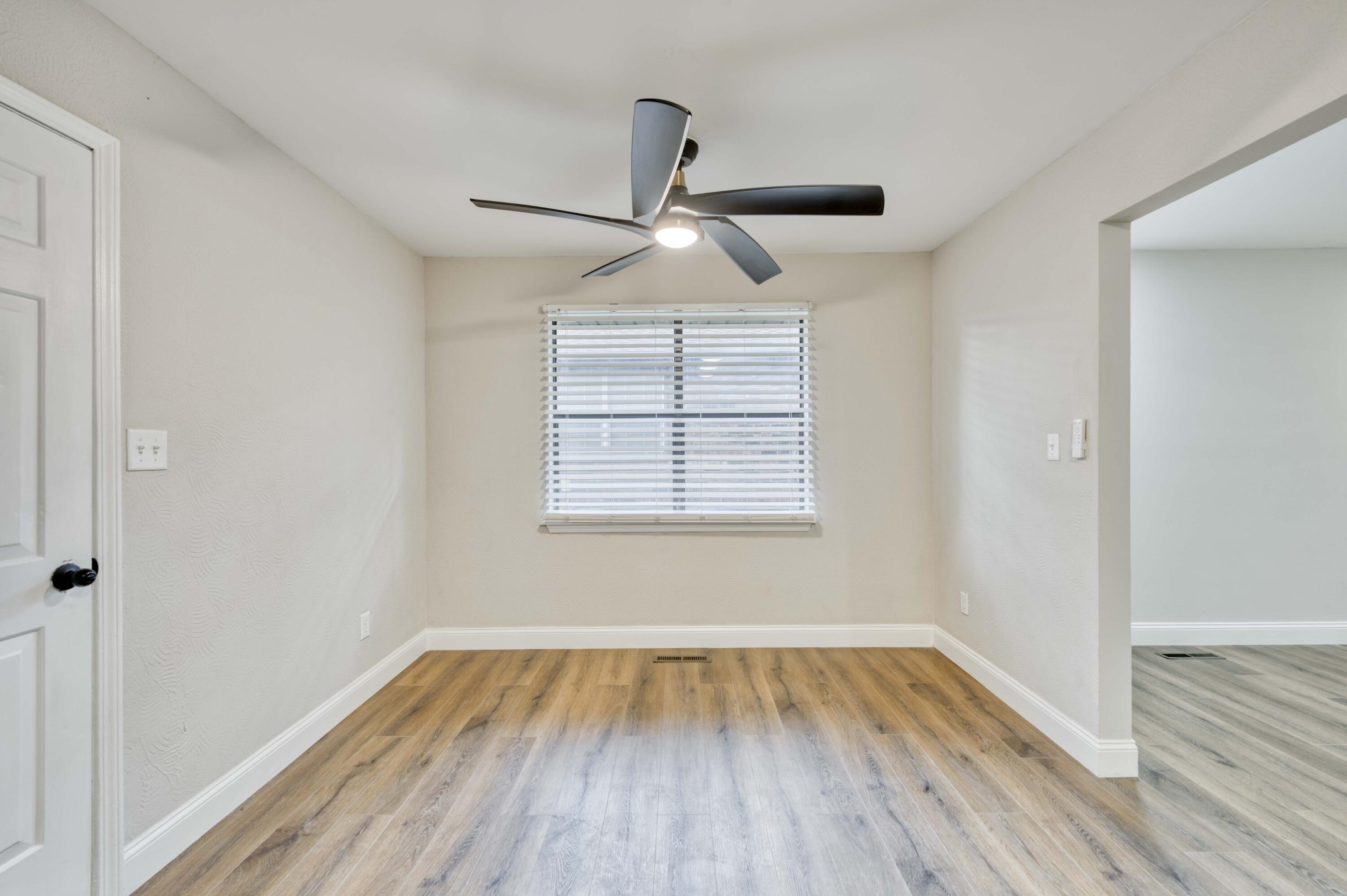 210 North Cedarbrook Avenue Property Photo 12